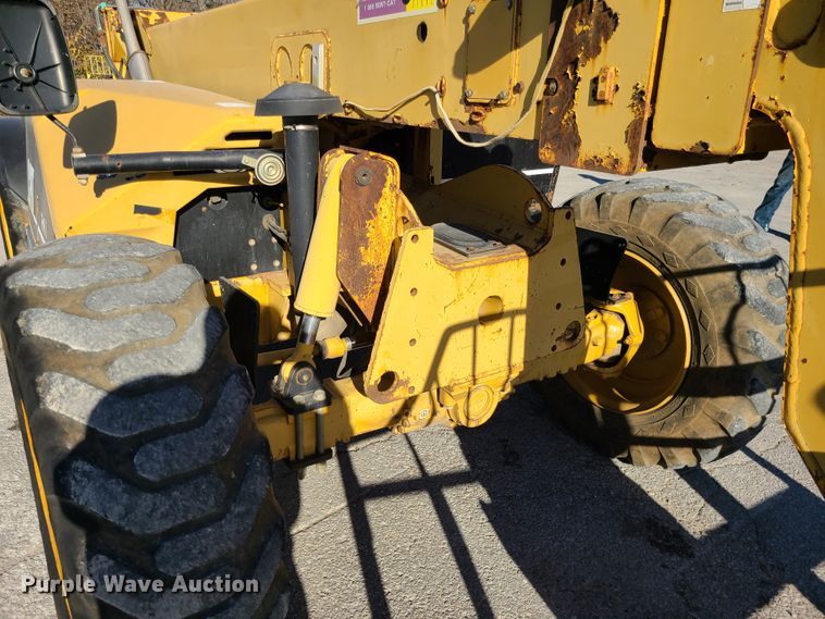 image for item DJ1649 2001 Caterpillar TH63  telehandler