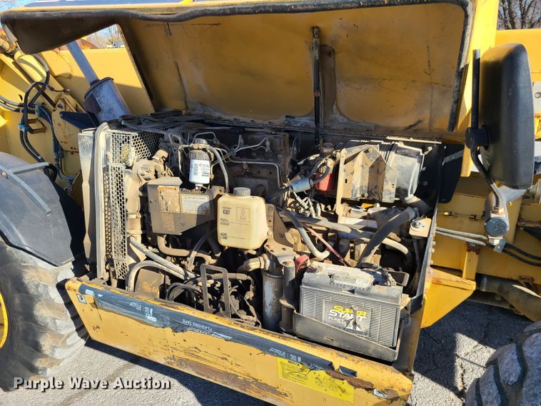 image for item DJ1649 2001 Caterpillar TH63  telehandler