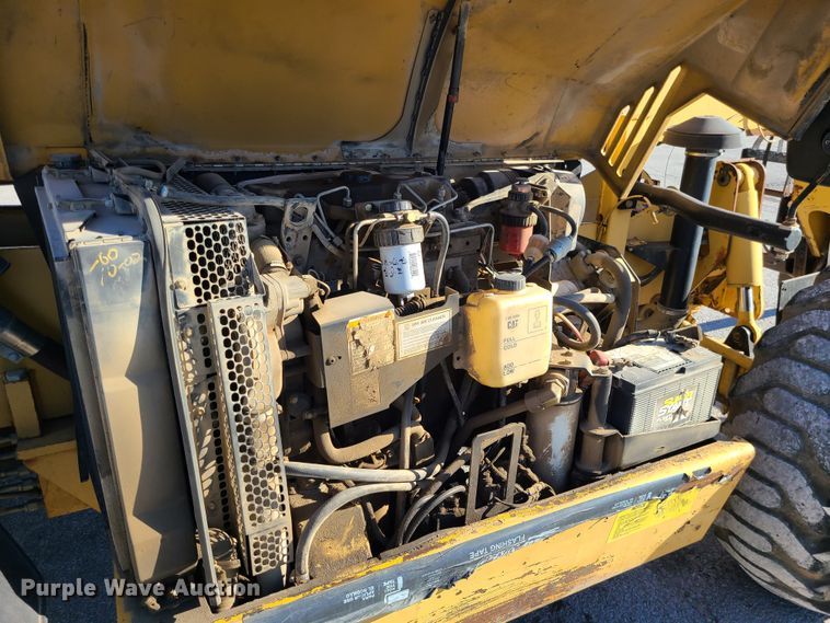 image for item DJ1649 2001 Caterpillar TH63  telehandler