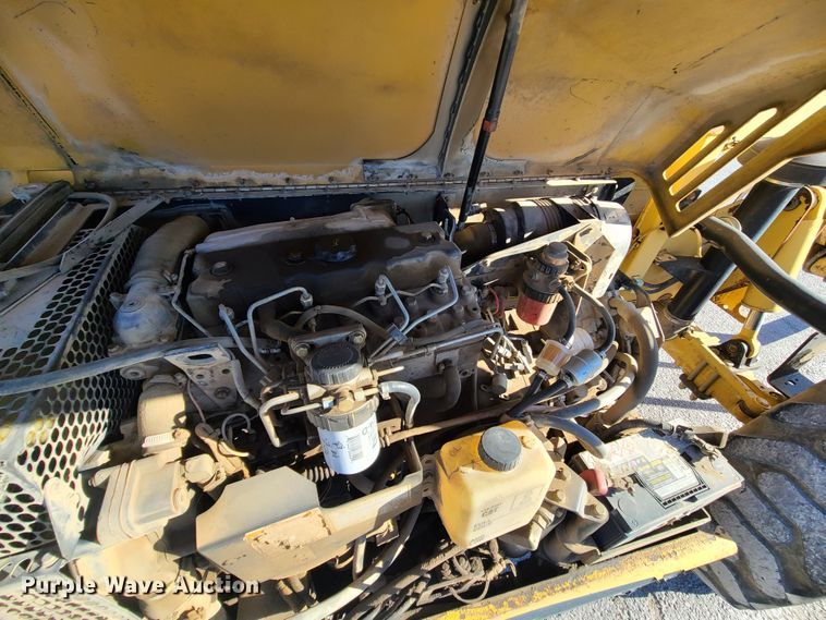 image for item DJ1649 2001 Caterpillar TH63  telehandler