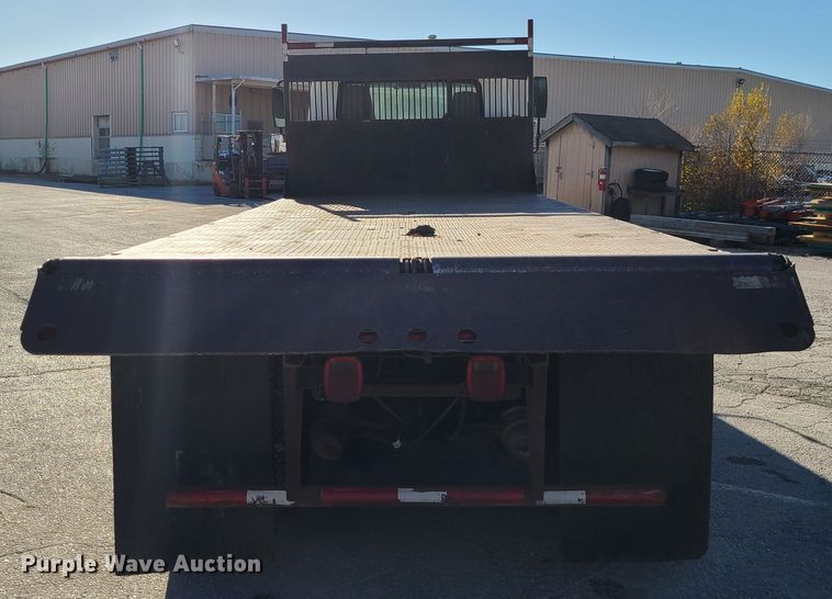 image for item DJ1650 2003 International 7400  dump flatbed truck