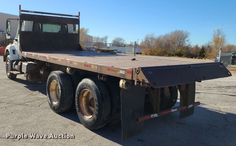 image for item DJ1650 2003 International 7400  dump flatbed truck