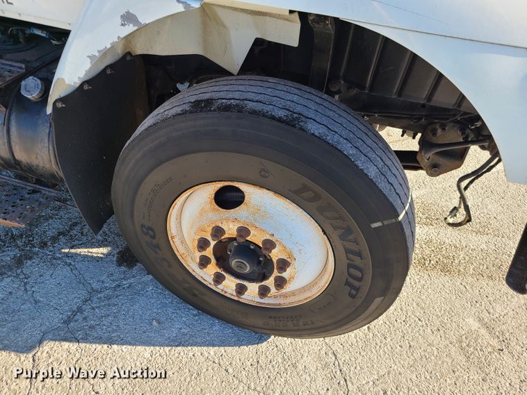 image for item DJ1650 2003 International 7400  dump flatbed truck