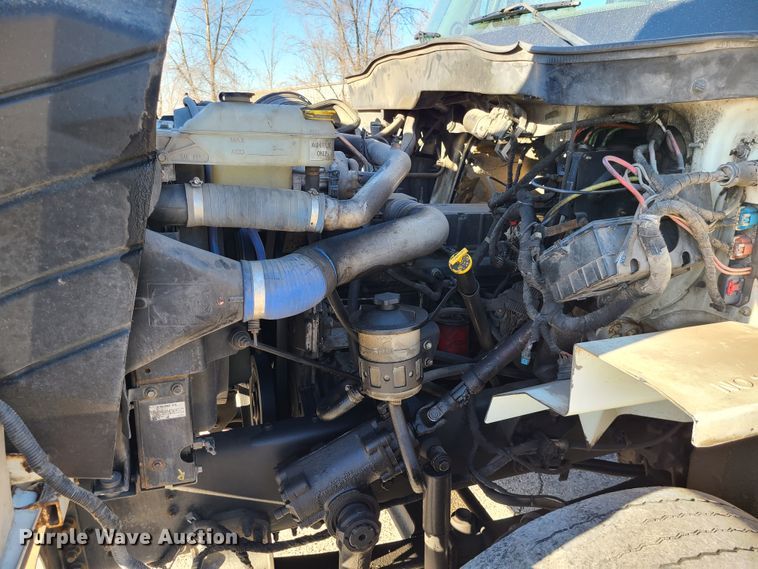 image for item DJ1650 2003 International 7400  dump flatbed truck