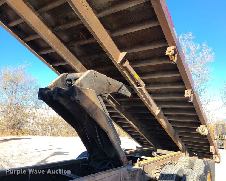 image for item DJ1650 2003 International 7400  dump flatbed truck