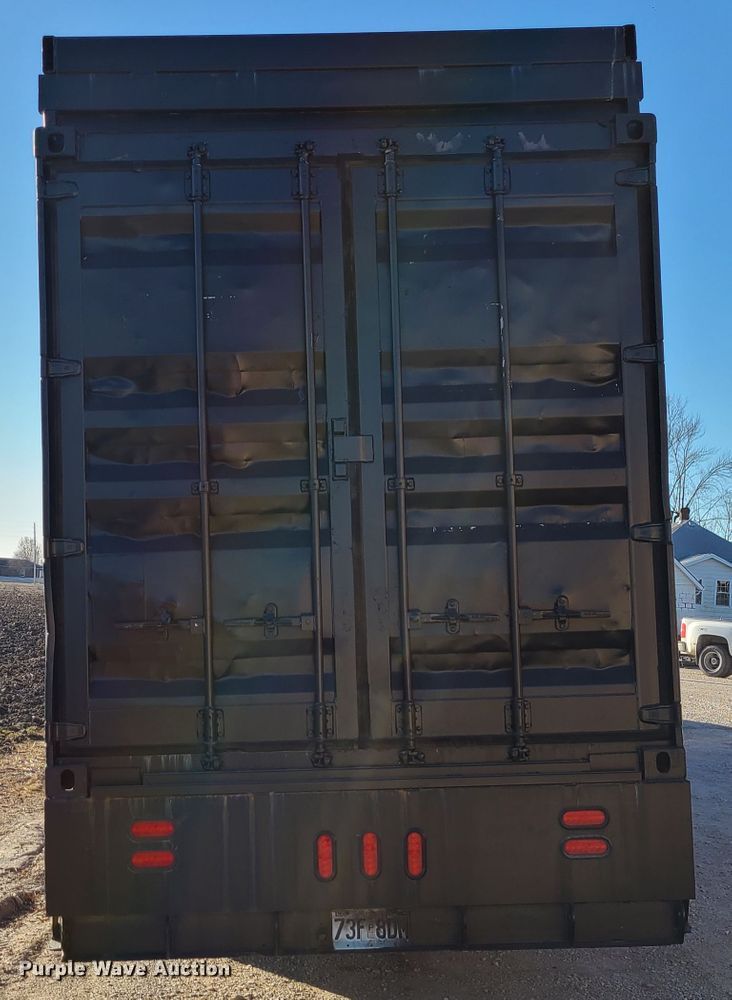 image for item DJ1653 2006 Mack CV713  grapple truck with trailer