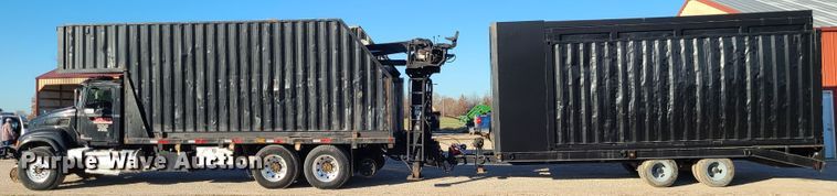 image for item DJ1653 2006 Mack CV713  grapple truck with trailer