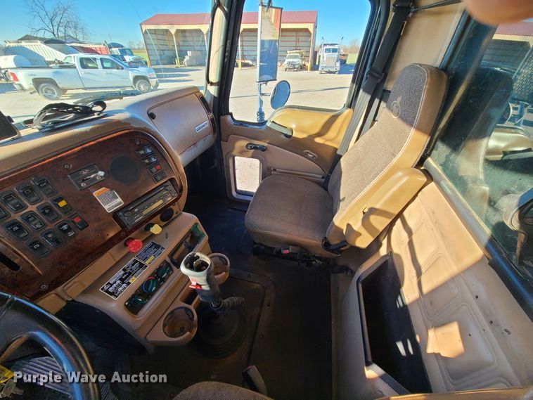 image for item DJ1653 2006 Mack CV713  grapple truck with trailer