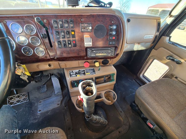 image for item DJ1653 2006 Mack CV713  grapple truck with trailer