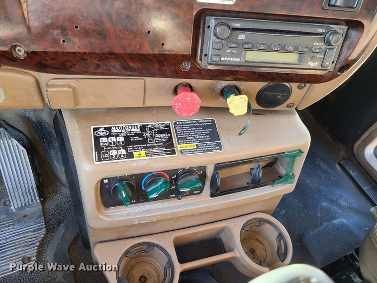 image for item DJ1653 2006 Mack CV713  grapple truck with trailer