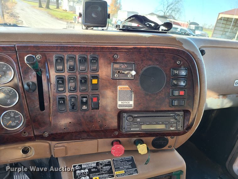 image for item DJ1653 2006 Mack CV713  grapple truck with trailer