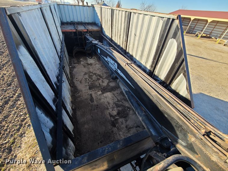 image for item DJ1653 2006 Mack CV713  grapple truck with trailer