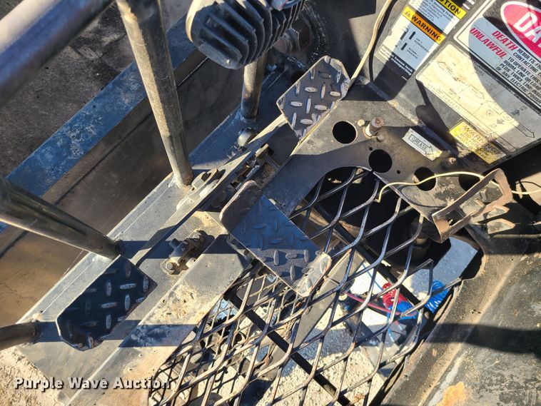 image for item DJ1653 2006 Mack CV713  grapple truck with trailer