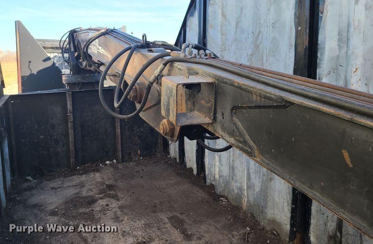 image for item DJ1653 2006 Mack CV713  grapple truck with trailer