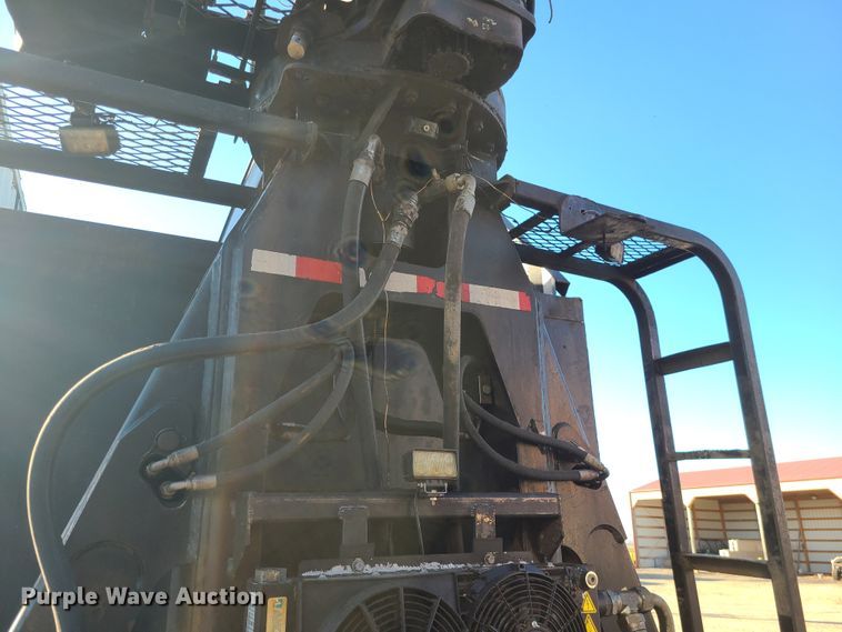 image for item DJ1653 2006 Mack CV713  grapple truck with trailer