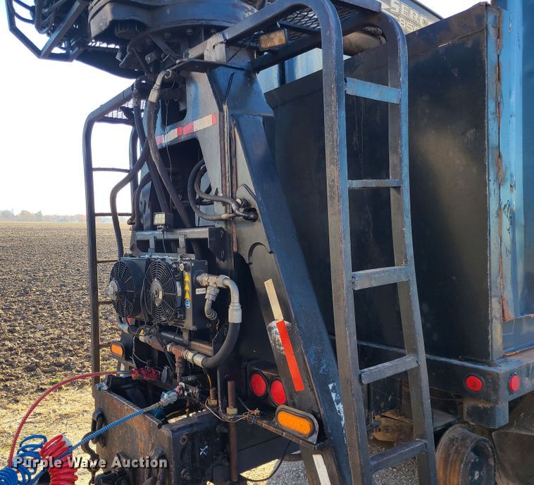 image for item DJ1653 2006 Mack CV713  grapple truck with trailer