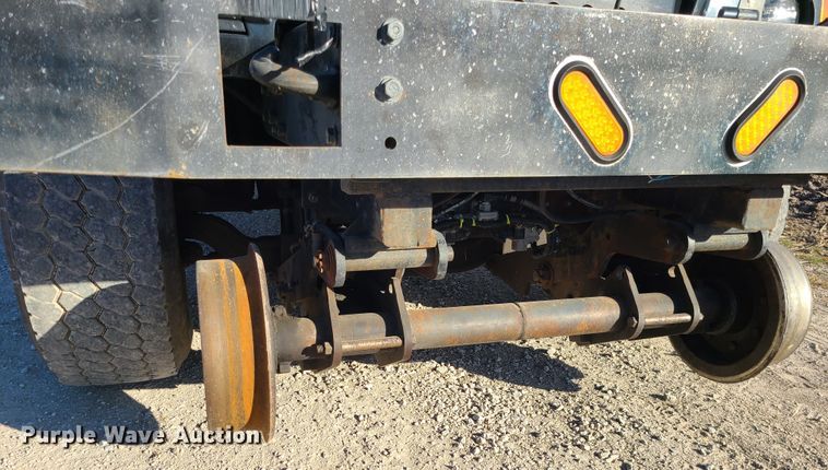 image for item DJ1653 2006 Mack CV713  grapple truck with trailer