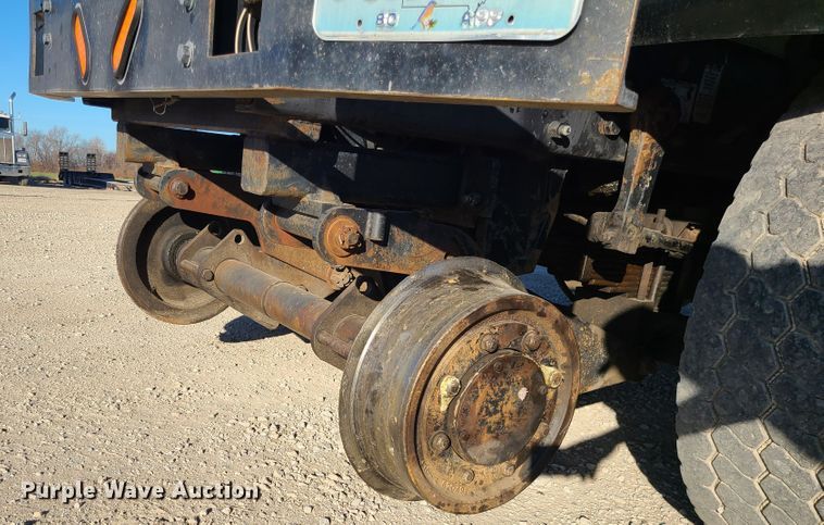 image for item DJ1653 2006 Mack CV713  grapple truck with trailer