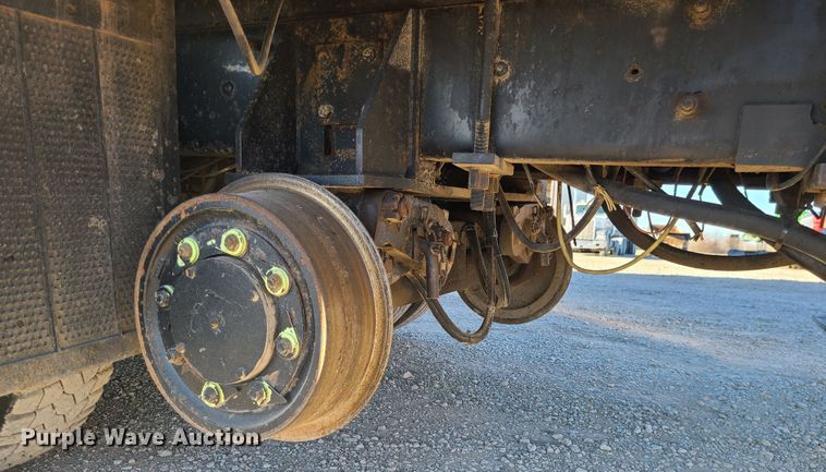 image for item DJ1653 2006 Mack CV713  grapple truck with trailer