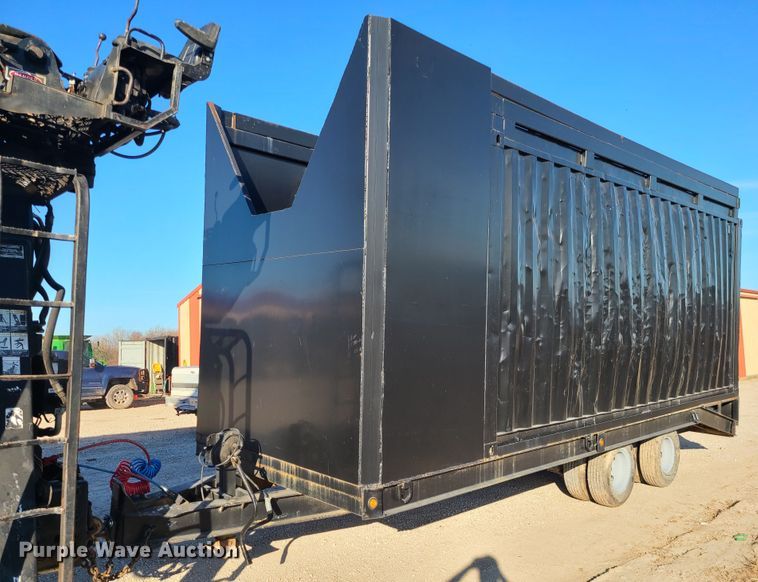 image for item DJ1653 2006 Mack CV713  grapple truck with trailer