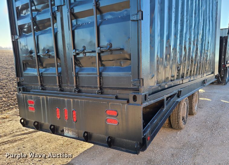 image for item DJ1653 2006 Mack CV713  grapple truck with trailer