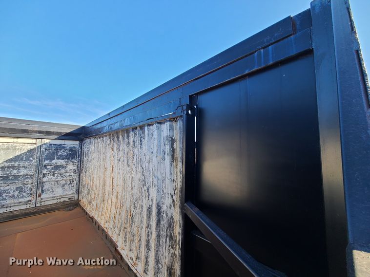 image for item DJ1653 2006 Mack CV713  grapple truck with trailer