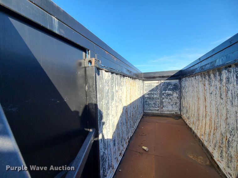 image for item DJ1653 2006 Mack CV713  grapple truck with trailer