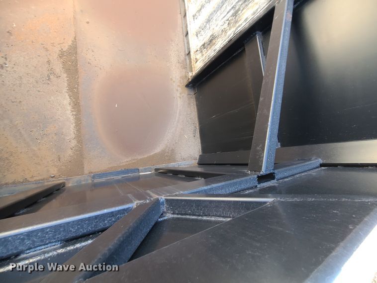 image for item DJ1653 2006 Mack CV713  grapple truck with trailer