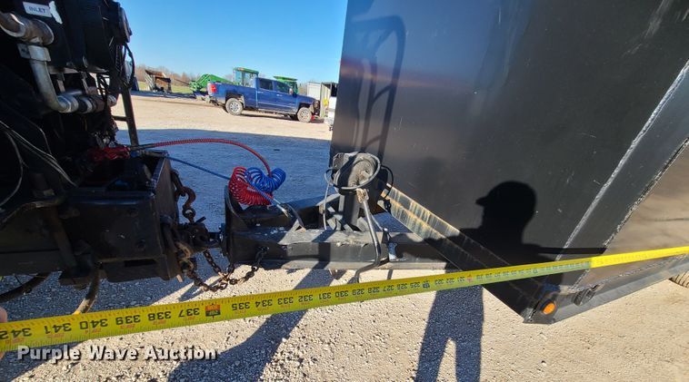 image for item DJ1653 2006 Mack CV713  grapple truck with trailer