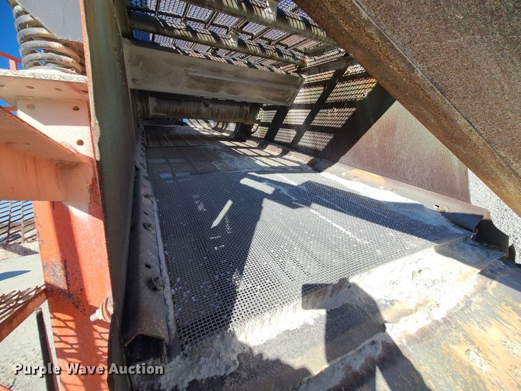 image for item DJ1654 Two deck screen