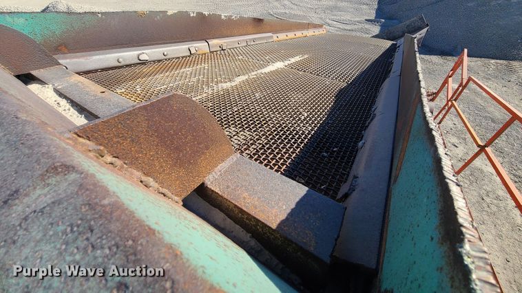 image for item DJ1654 Two deck screen