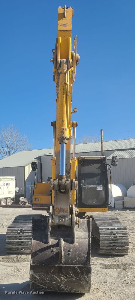 image for item DJ1655 1999 JCB JS260L  excavator