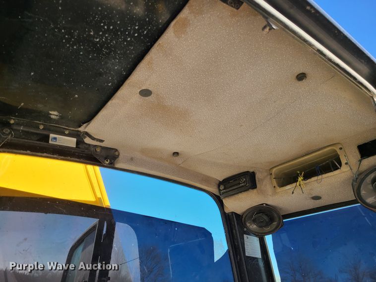 image for item DJ1655 1999 JCB JS260L  excavator