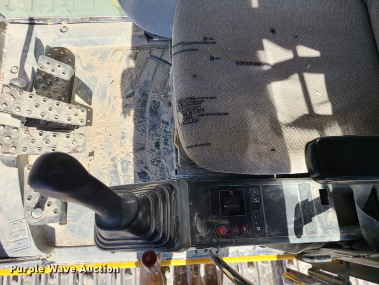 image for item DJ1655 1999 JCB JS260L  excavator