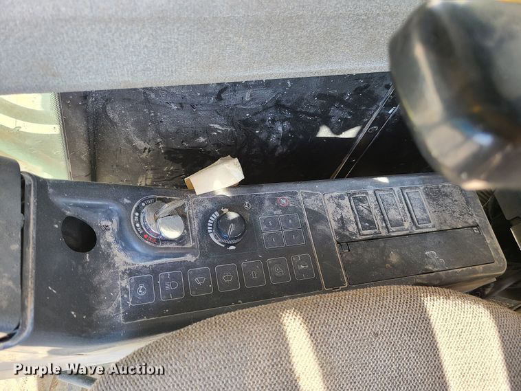 image for item DJ1655 1999 JCB JS260L  excavator