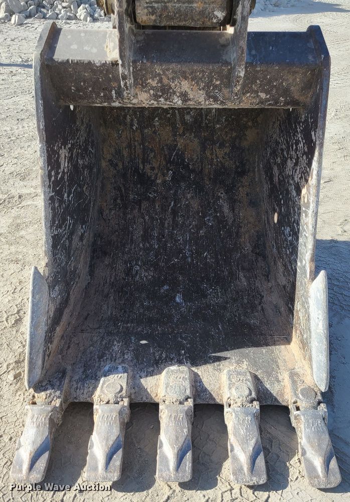 image for item DJ1655 1999 JCB JS260L  excavator