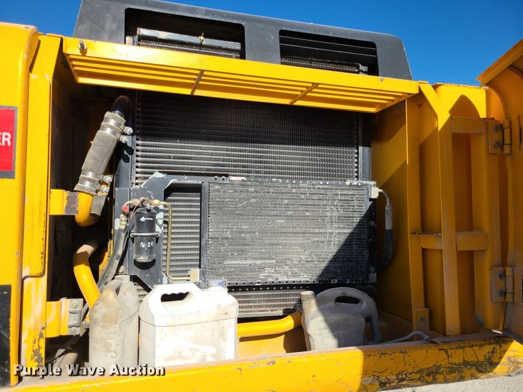 image for item DJ1655 1999 JCB JS260L  excavator