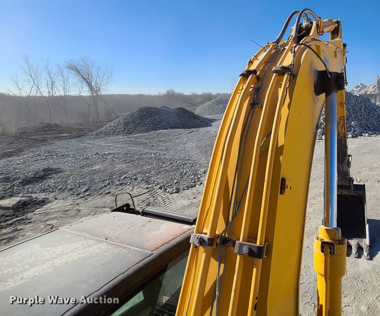 image for item DJ1655 1999 JCB JS260L  excavator