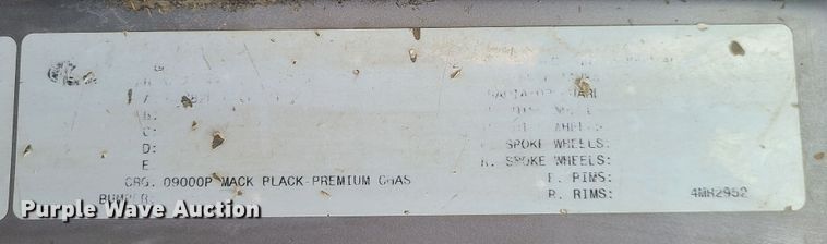 image for item DJ1687 2001 Mack RD688S  roll-off container truck