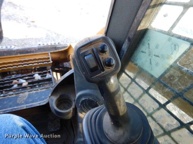 image for item DJ3774 2016 Caterpillar 389D  tracked skid steer loader