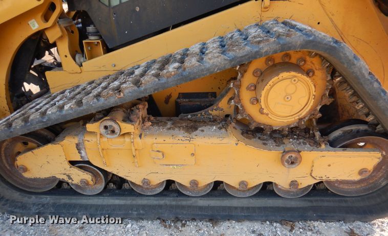 image for item DJ3774 2016 Caterpillar 389D  tracked skid steer loader