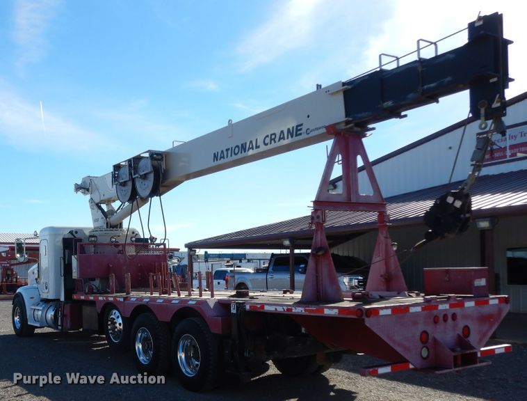 image for item DJ7484 2014 Peterbilt 365  crane truck