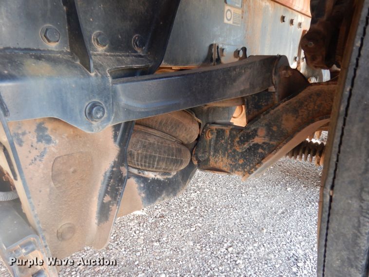 image for item DJ7484 2014 Peterbilt 365  crane truck