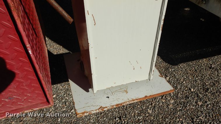 image for item DJ7484 2014 Peterbilt 365  crane truck