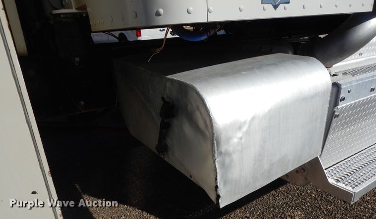 image for item DJ7484 2014 Peterbilt 365  crane truck