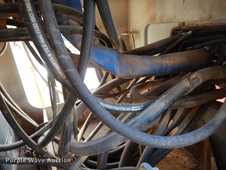 image for item DJ7484 2014 Peterbilt 365  crane truck