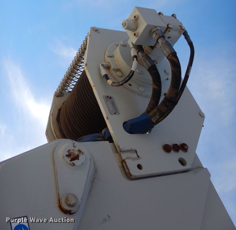 image for item DJ7484 2014 Peterbilt 365  crane truck