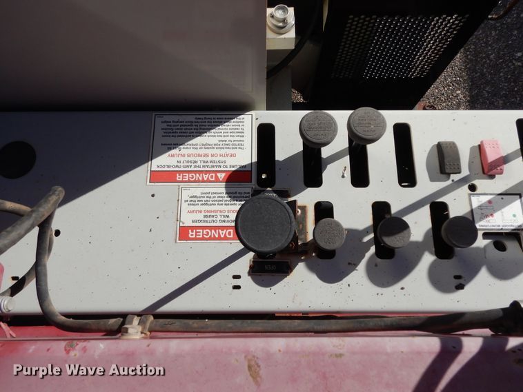 image for item DJ7484 2014 Peterbilt 365  crane truck