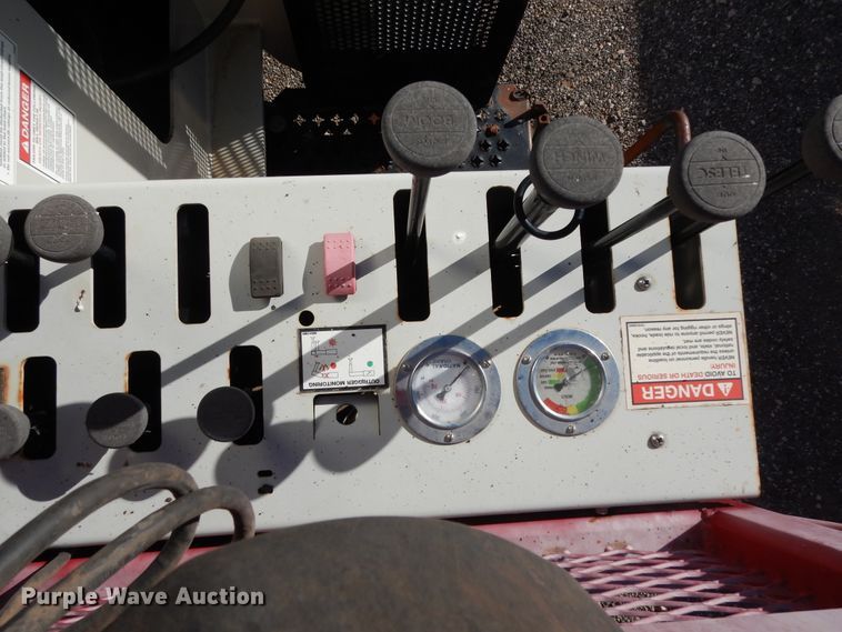 image for item DJ7484 2014 Peterbilt 365  crane truck