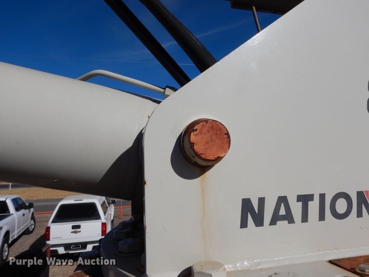 image for item DJ7484 2014 Peterbilt 365  crane truck